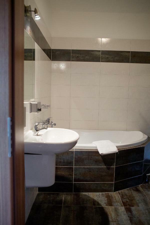 Wellness Hotel & Minipivovar Knezinek Czeskie Budziejowice Zewnętrze zdjęcie